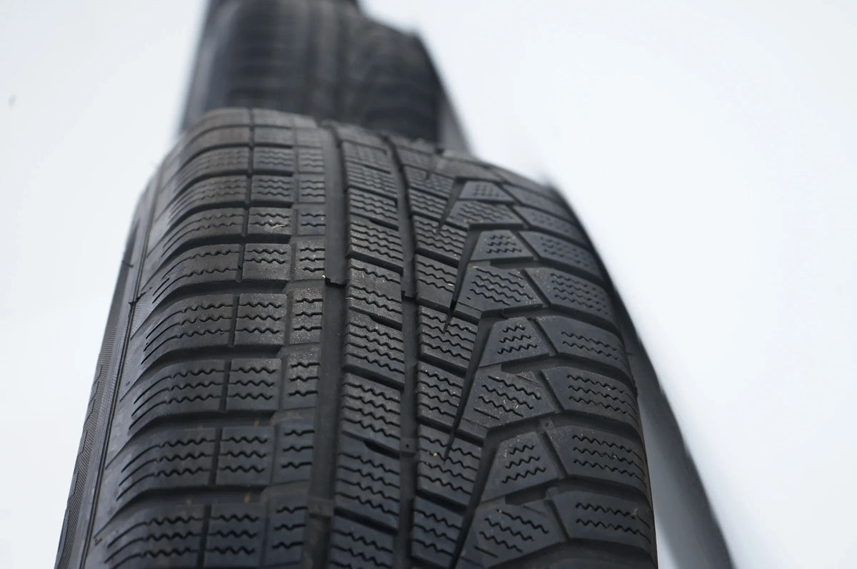 Audi Q3 83A F3 winter tires/wheels 215/65/17 inch Detailansicht 9
