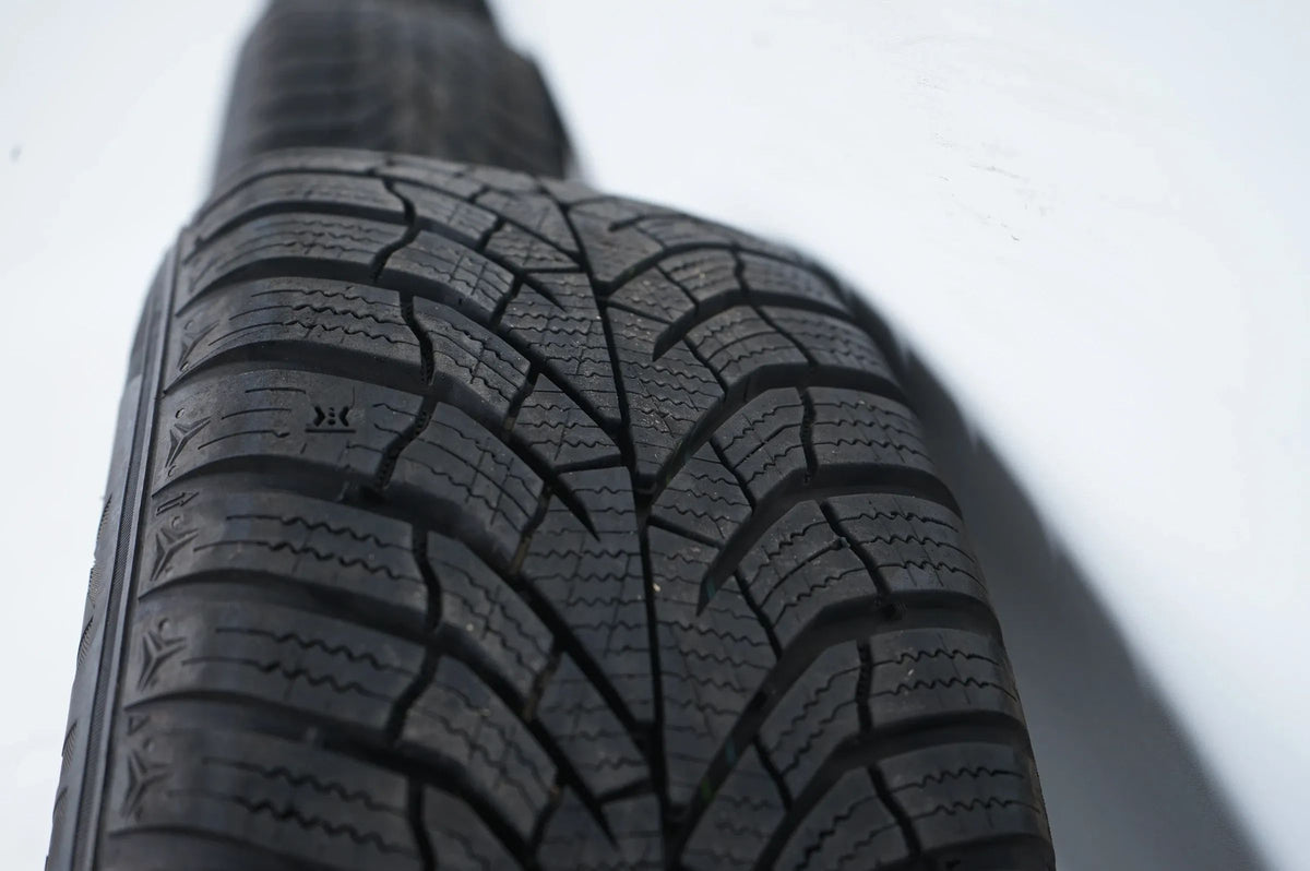 KIA inconnu roues d'hiver pneus d'hiver 175 65 14 pouces 4 trous Detailansicht 9