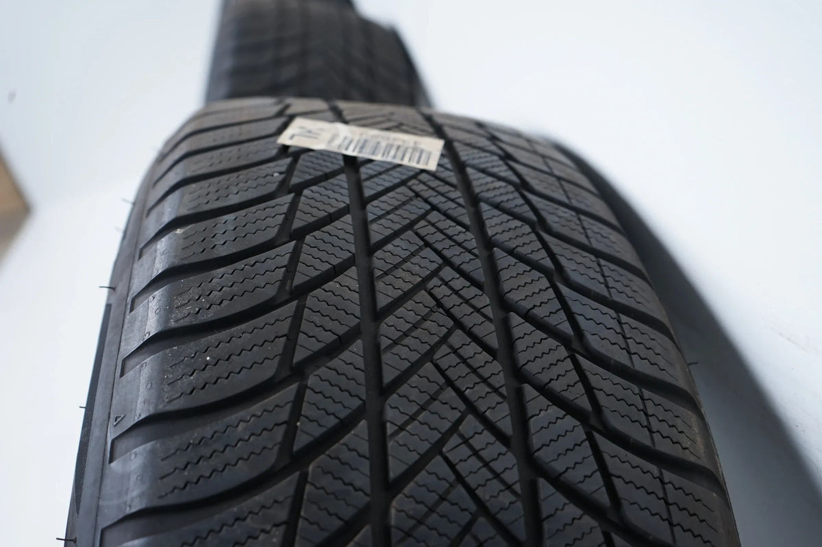 Pneus/jantes hiver Audi A6 4K C8 225/60 R17 pouces 4K0601025 Detailansicht 8