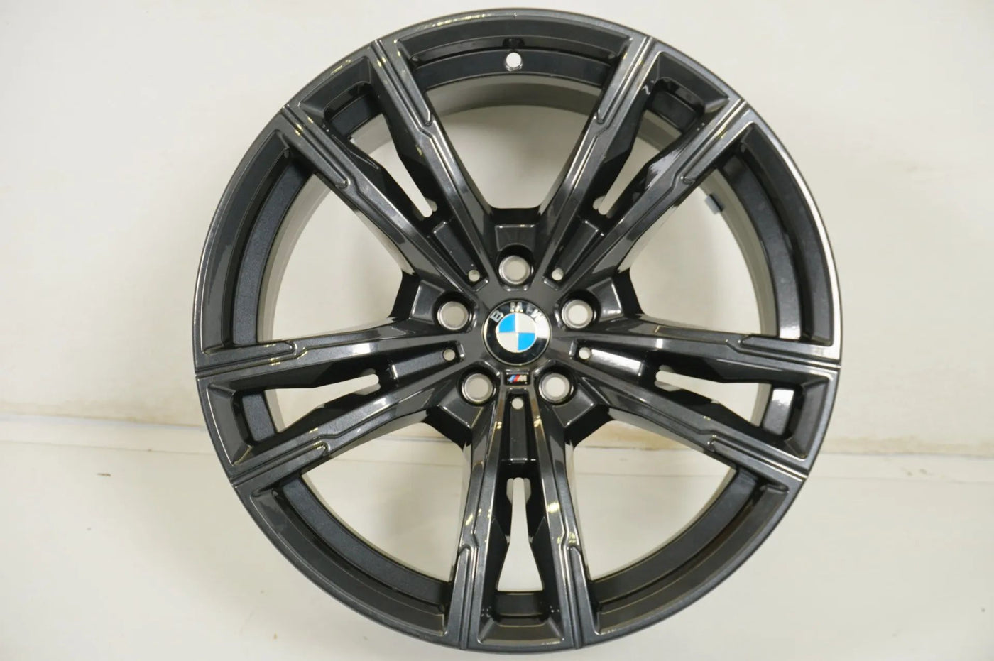 1x Original BMW M5 F90 M8 F91 F92 Alloy Wheel 19 Inch 812M 8091267 9.5J