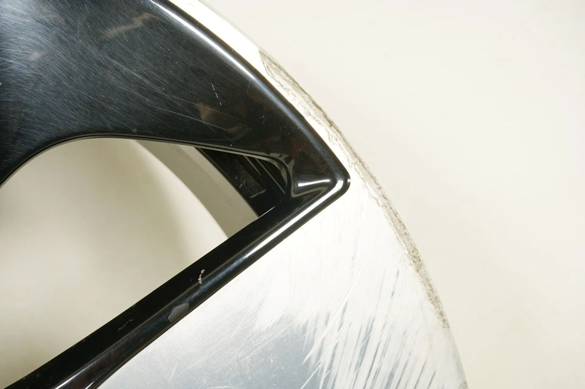 1 x Originální hliníkový disk BMW i8 L12 L15 20 palců 444 6857576 7,5J Detailní zobrazení 4