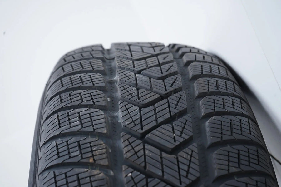 Audi Q5 FY 8OA Winter tires Winter wheels 235 65 17 inch 8OA601025J