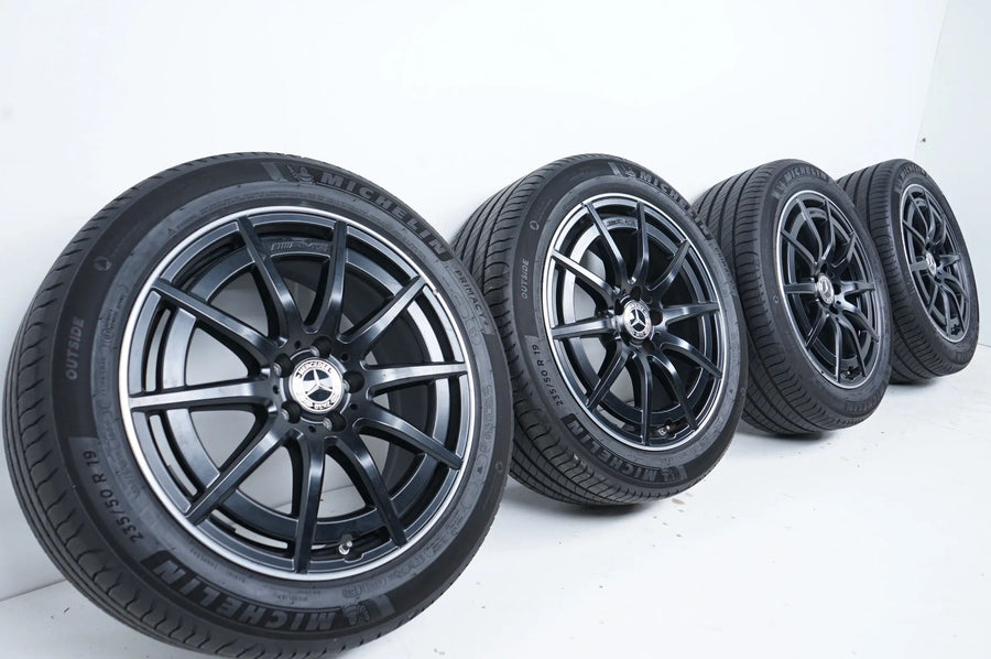 Mercedes GLA35 GLB35 AMG letní kola letní pneumatiky 235 50 19 palců
