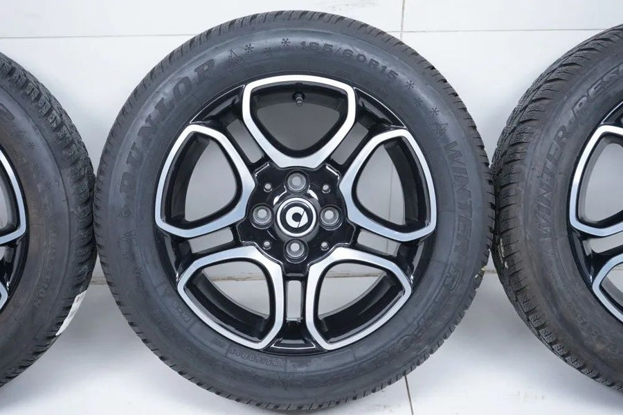 Smart W453 A453 Winterreifen Winterräder Alufelgen 15 Zoll