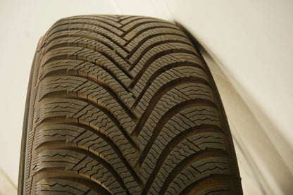 Pneus hiver et jantes hiver 16 pouces pour Mercedes Classe AB W177 B247