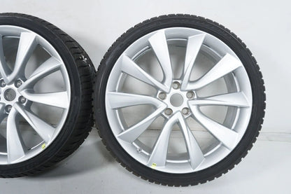 Like new Tesla Model 3 winter wheels 235/35/20 inch with sensors (valid until 2020)