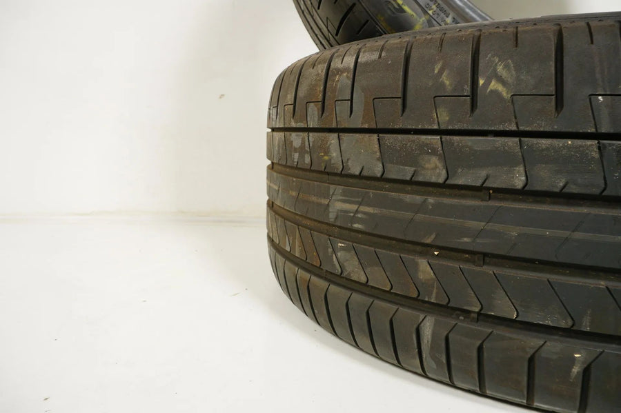2x Summer tires 285 40 19 inch approx. 5.5 mm Pirelli P Zero DOT18 MO