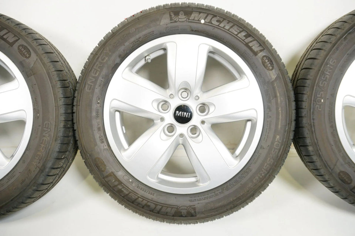 MINI Clubman F54 summer tires, summer wheels 205/55 R16 inch Detailansicht 5