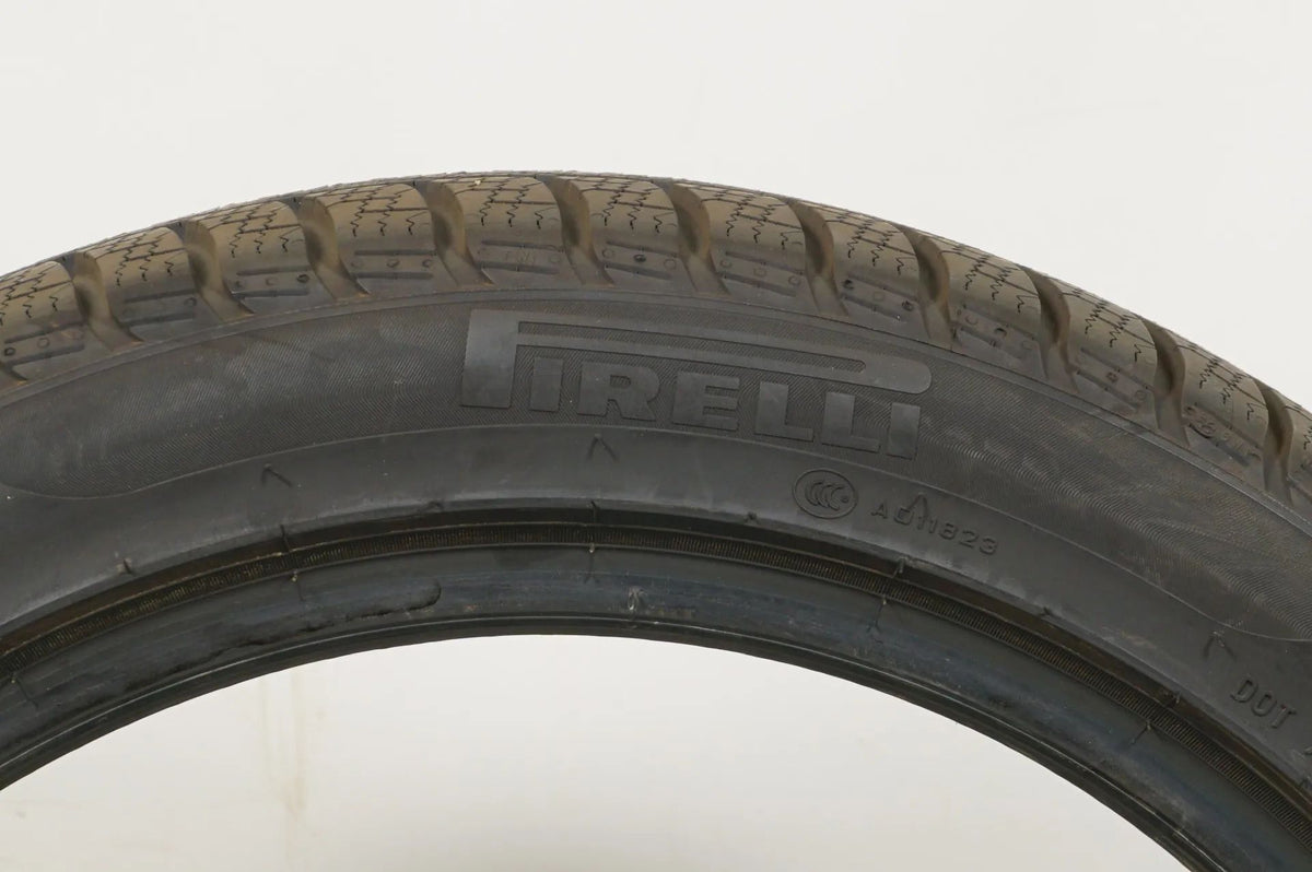 2x Pirelli winter tires 235 45 19 inch approx. 7 mm tread depth DOT18 MO Detailansicht 3
