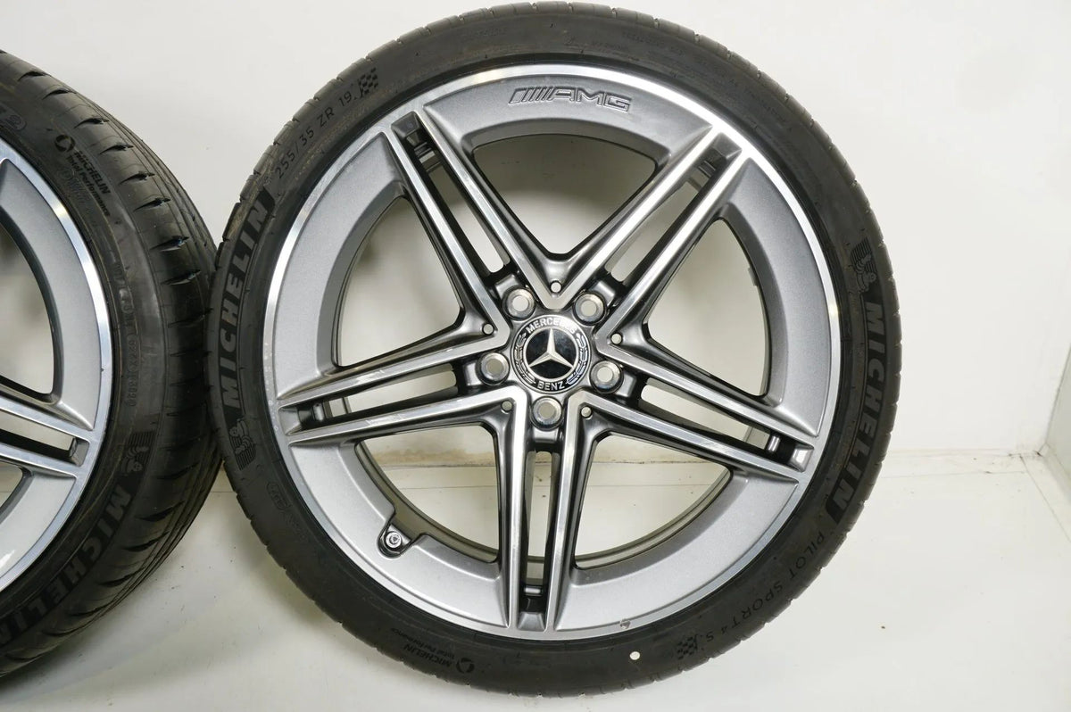 Mercedes CLA45 W118 C118 summer wheels summer tires 255 35 19 inch Detailansicht 6