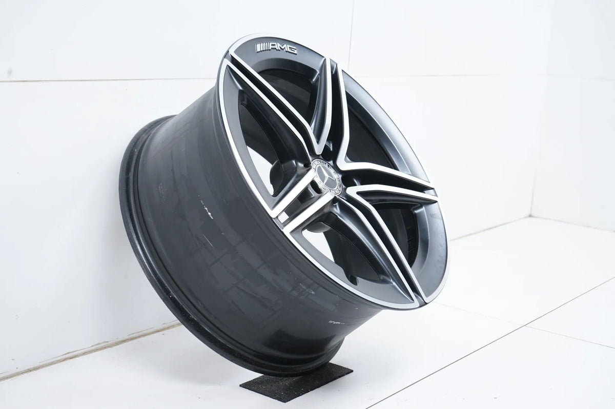 1 x Mercedes E63 S AMG W213 lichtmetalen velg 20 inch A2134017100 9,5J ET25 Detailweergave 3