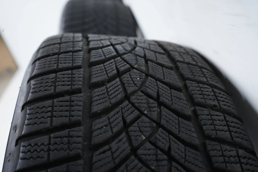 Pneumatici invernali, ruote invernali Mercedes Classe CLE W236 245 40 19 pollici A2364014100