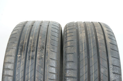 2 x pneus d'été de démonstration Bridgestone 255 45 19 pouces DOT22 MO