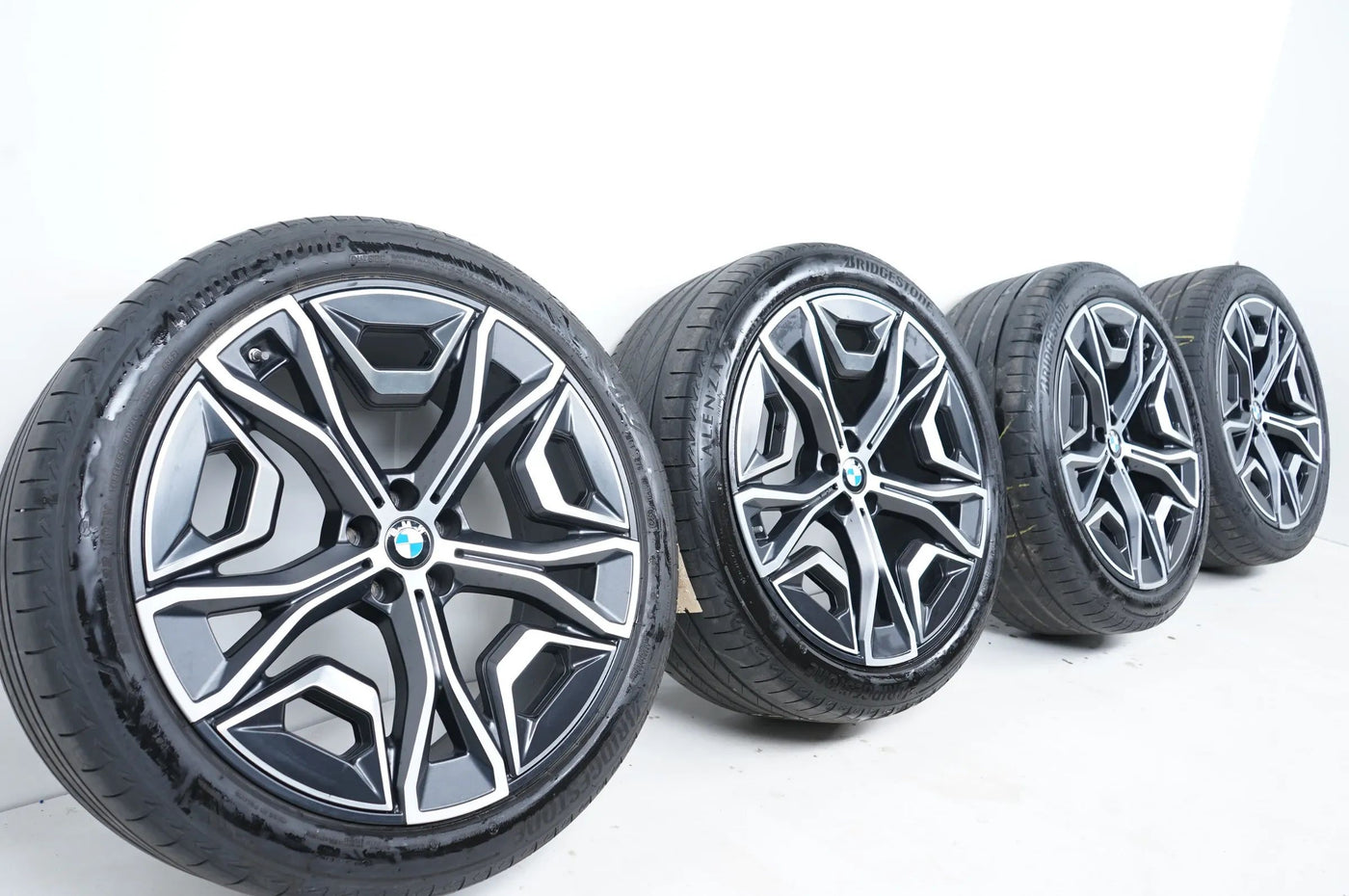 BMW iX i20, pneumatici estivi, ruote estive e cerchi in lega da 22 pollici 5A02659 1021