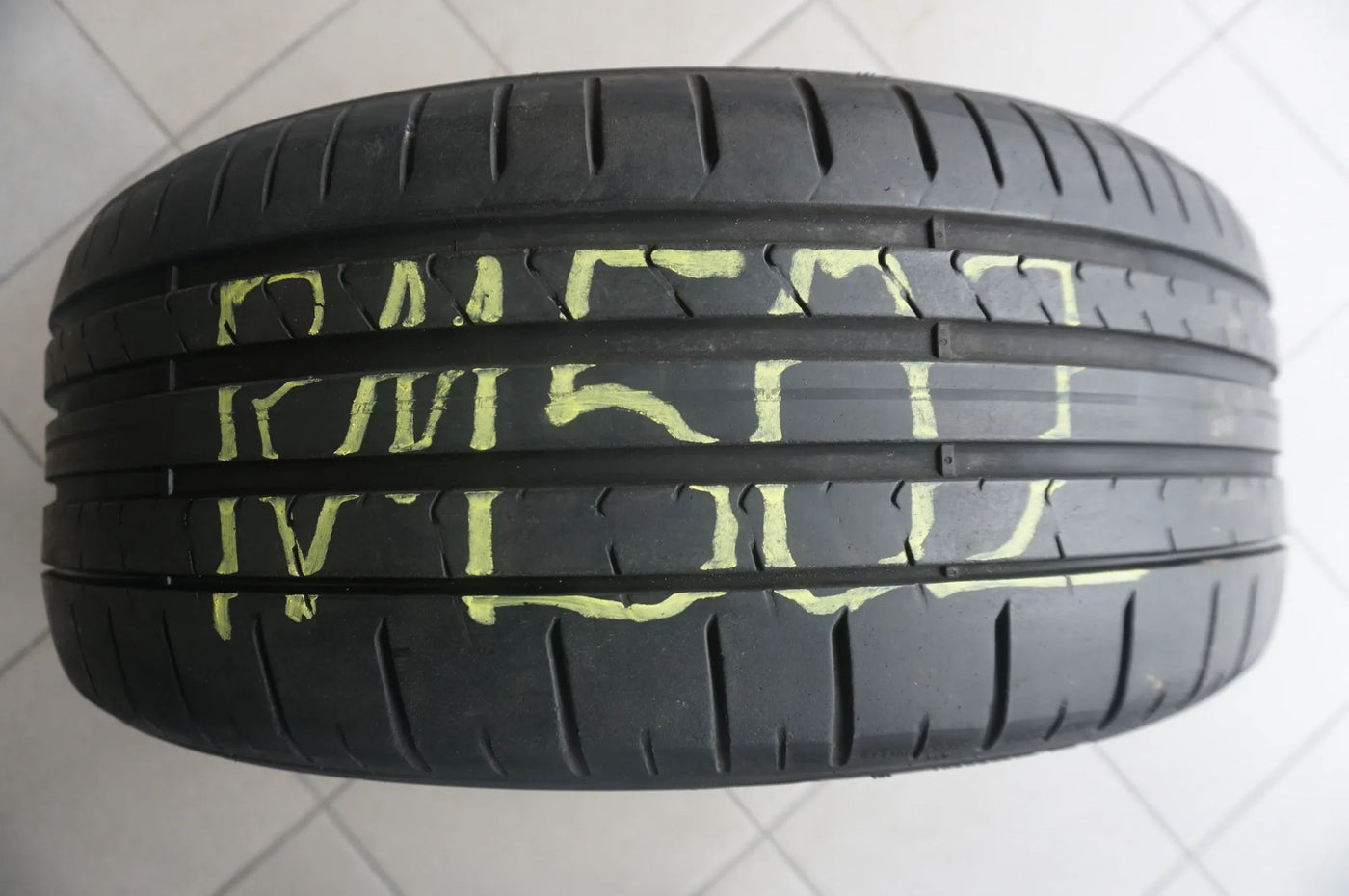 1 X 225 40 R19 93W Summer Tire Pirelli P Zero PZero MO 5mm 2022