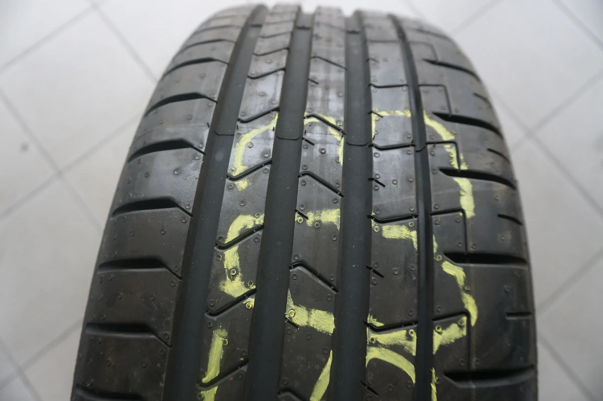 1 X 235 45 R20 100T Summer tire Pirelli P Zero PZero MO 2020 6.5mm Detail view 2