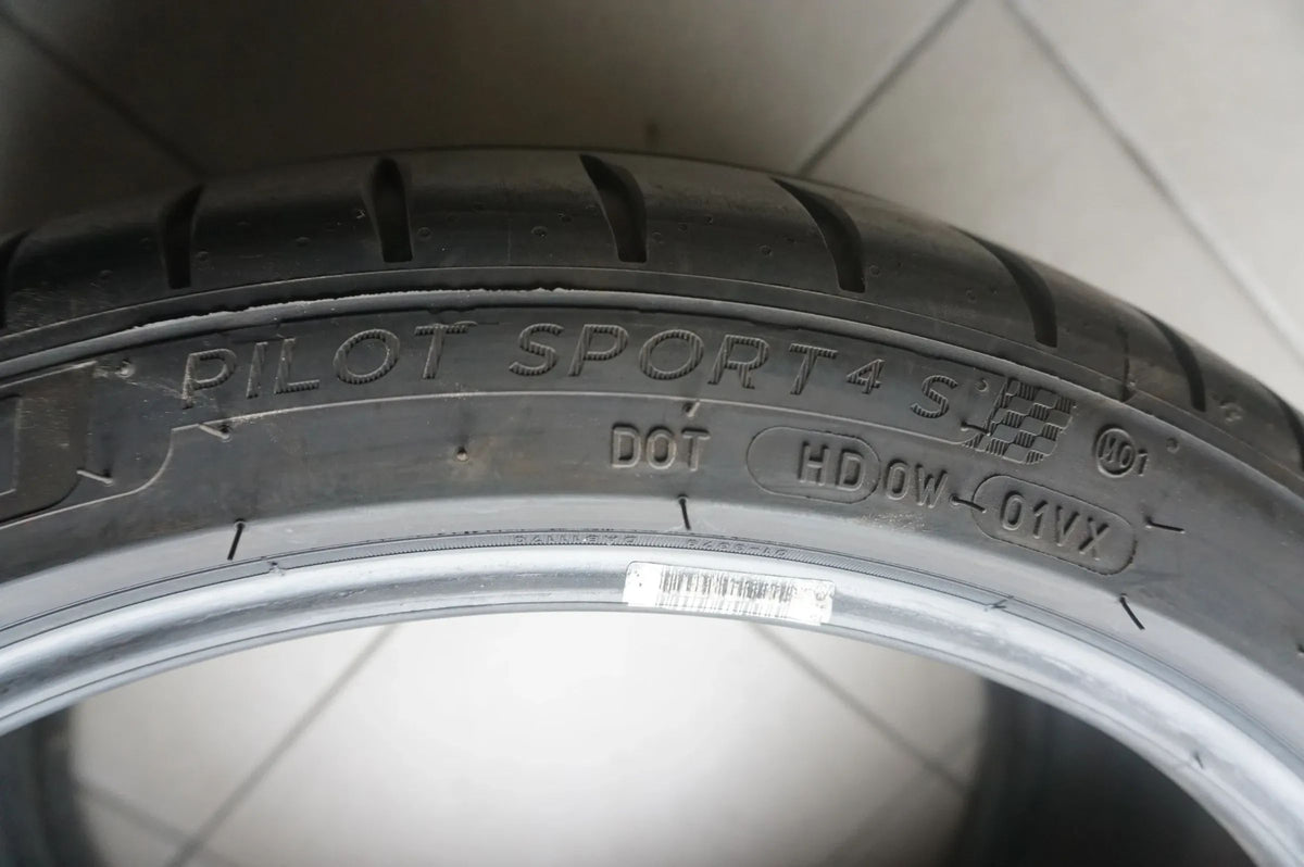 1 X 265 35 ZR19 R19 98Y Sommerreifen Michelin Pilot Sport 4S MO1 2022 6,5mm Detail view 4