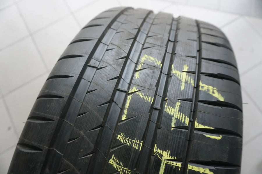 1 X 275 45 ZR21 R21 110Y Pneu été Michelin Pilot Sport 4S MO1 2022 7mm