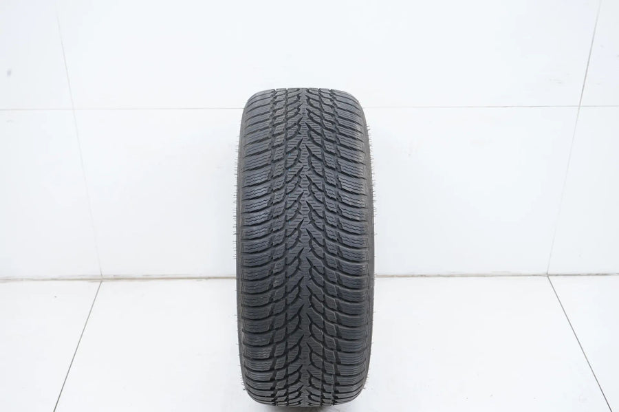 1 x Winterreifen Nokian 225 45 18 Zoll DOT19 ca.7 mm