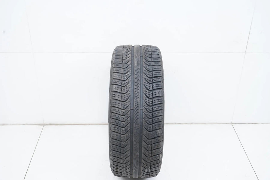 1 x Pirelli all-weather tire 225 45 18 inch DOT23 approx. 6 mm