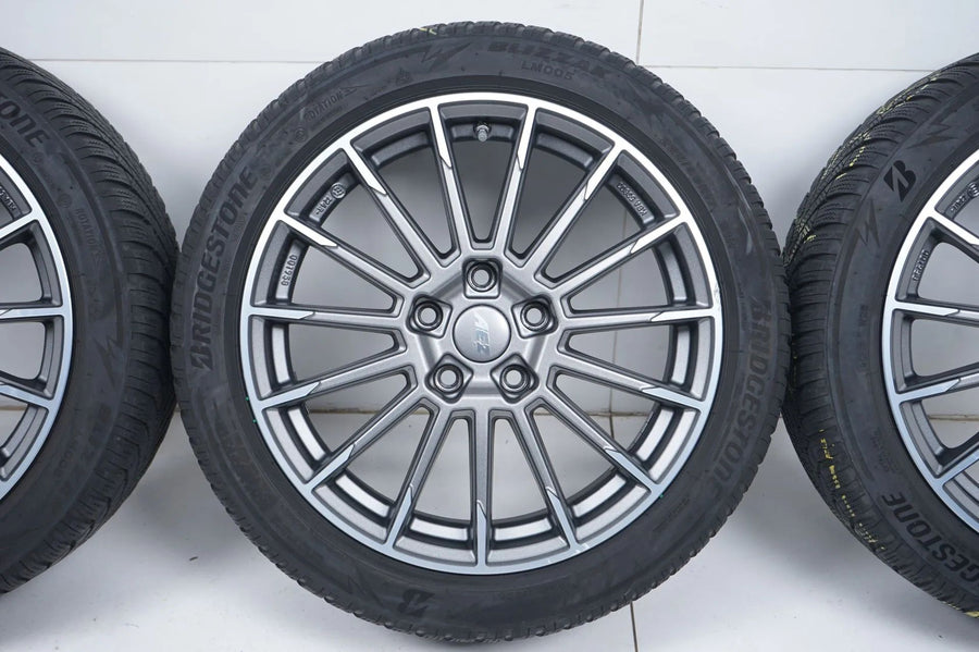 BMW řady 1 a 2 F40 F44 zimní pneumatiky zimní kola 225 45 17 palců