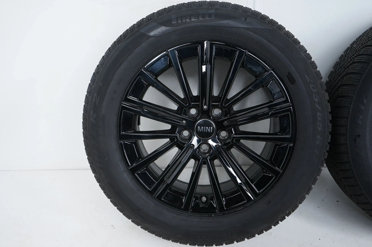 BMW X1 X2 U11 U10 roues hiver pneus hiver 205 65 17 pouces 5A094B2 Vue détaillée 3