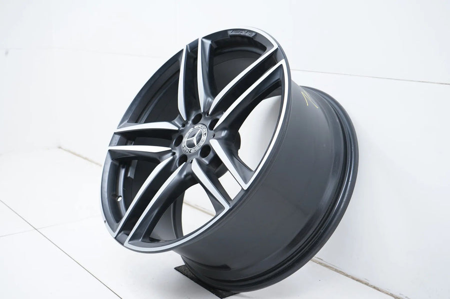 1 x Mercedes E63 AMG W213 Alufelge 20 Zoll A2134012800 9,5J