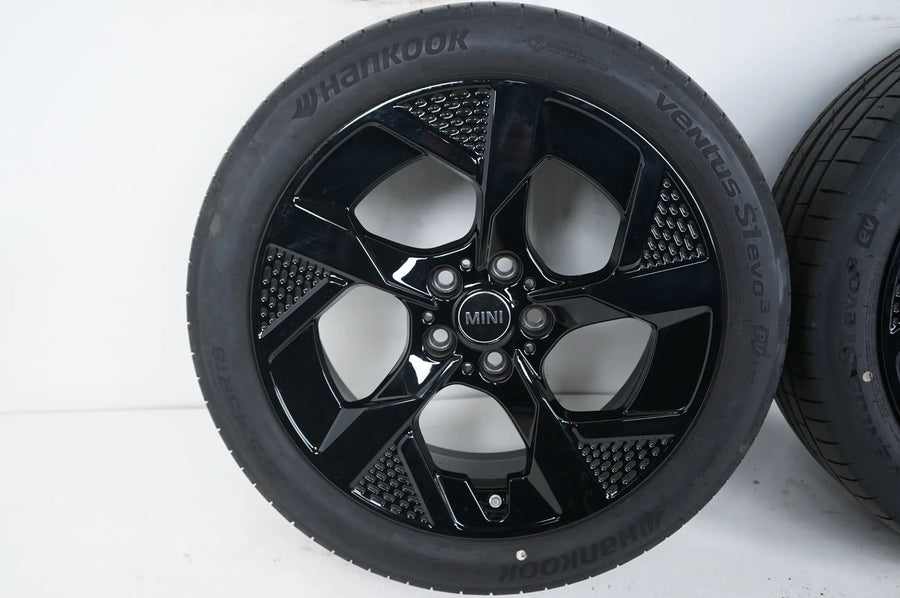 MINI Aceman J05 ruote estive pneumatici estivi 225 45 18 pollici 985 5A90F48