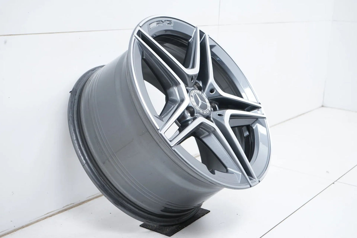1 x Mercedes E-Klasse W213 AMG lichtmetalen velg 18 inch A2134016400 9J ET49 Detailweergave 2