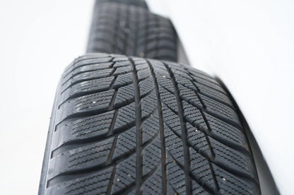 Original Audi Q2 GA Alufelgen Allwetterräder mit neuen Allwetterreifen 215 55 R17