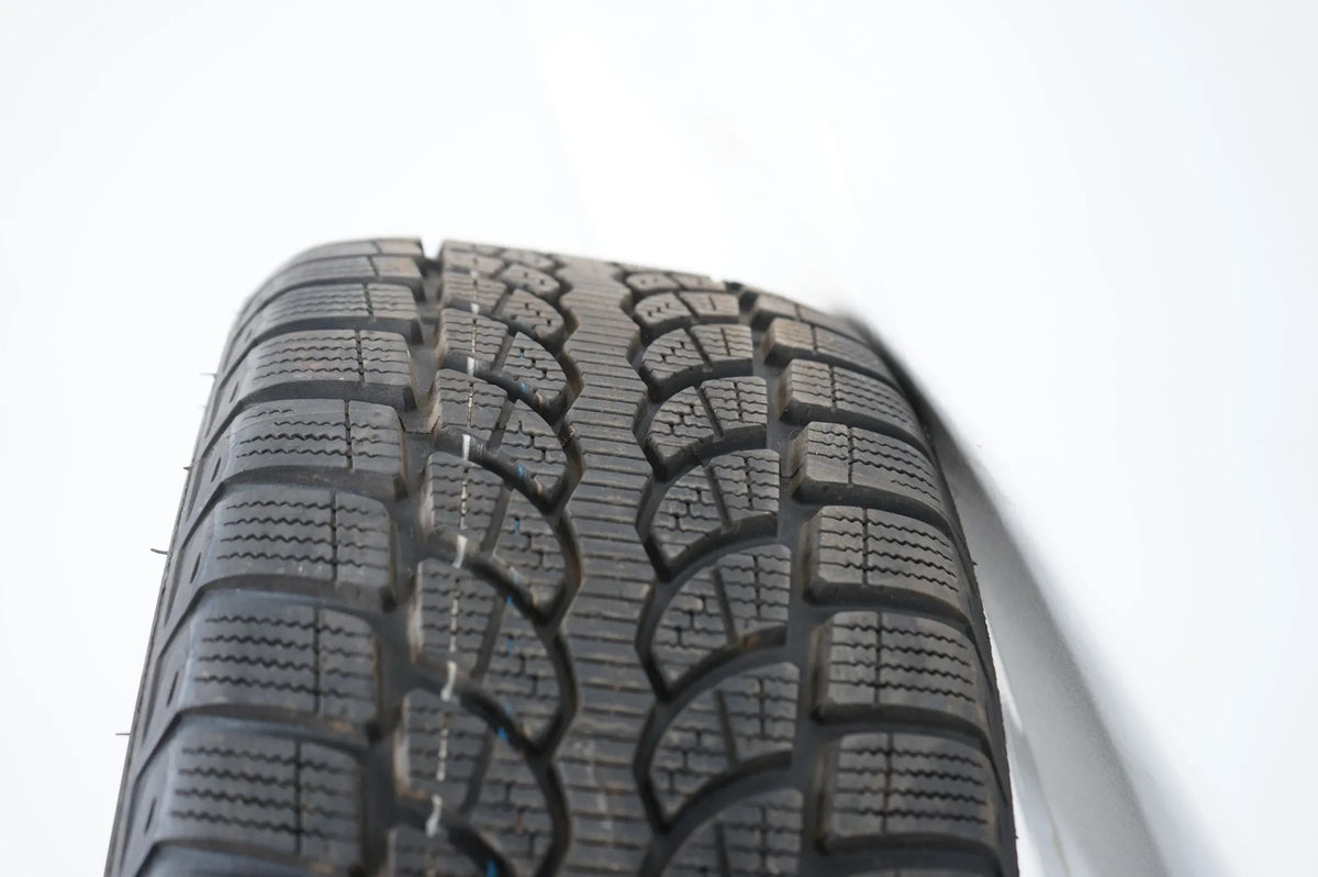 Audi A3 8V zimní pneumatiky zimní kola 205 50 17 palců 8V0601025DK 8 mm Detailní zobrazení 11