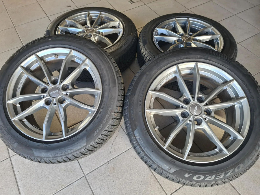 BMW X1 F48 2er Active Tourer U06 Winterräder Winterreifen 205 60 R17 2024 7,5mm