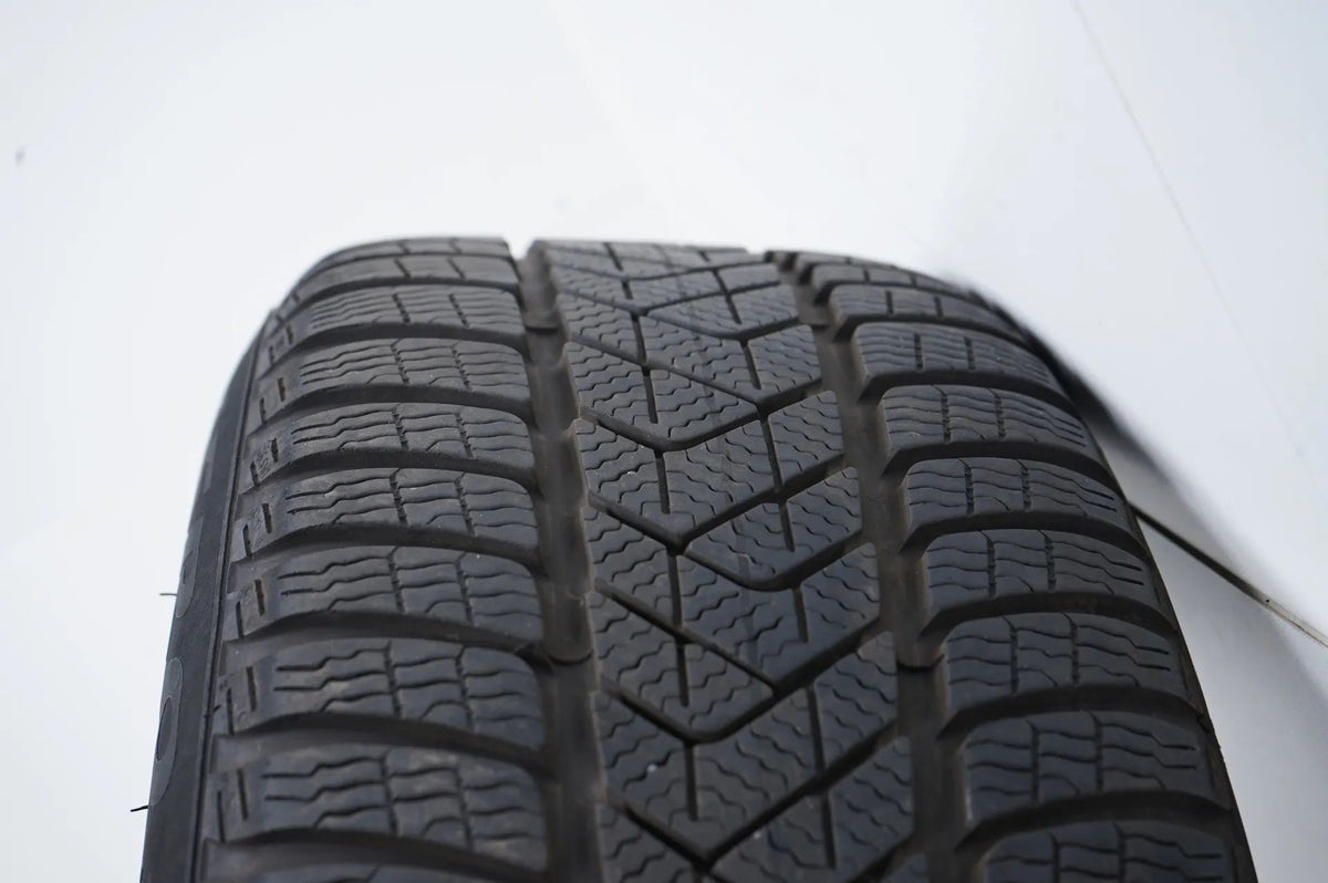 BMW 5 Series G30 G31 Winter Tires Winter Wheels 225 55 17 inch Detailansicht 12