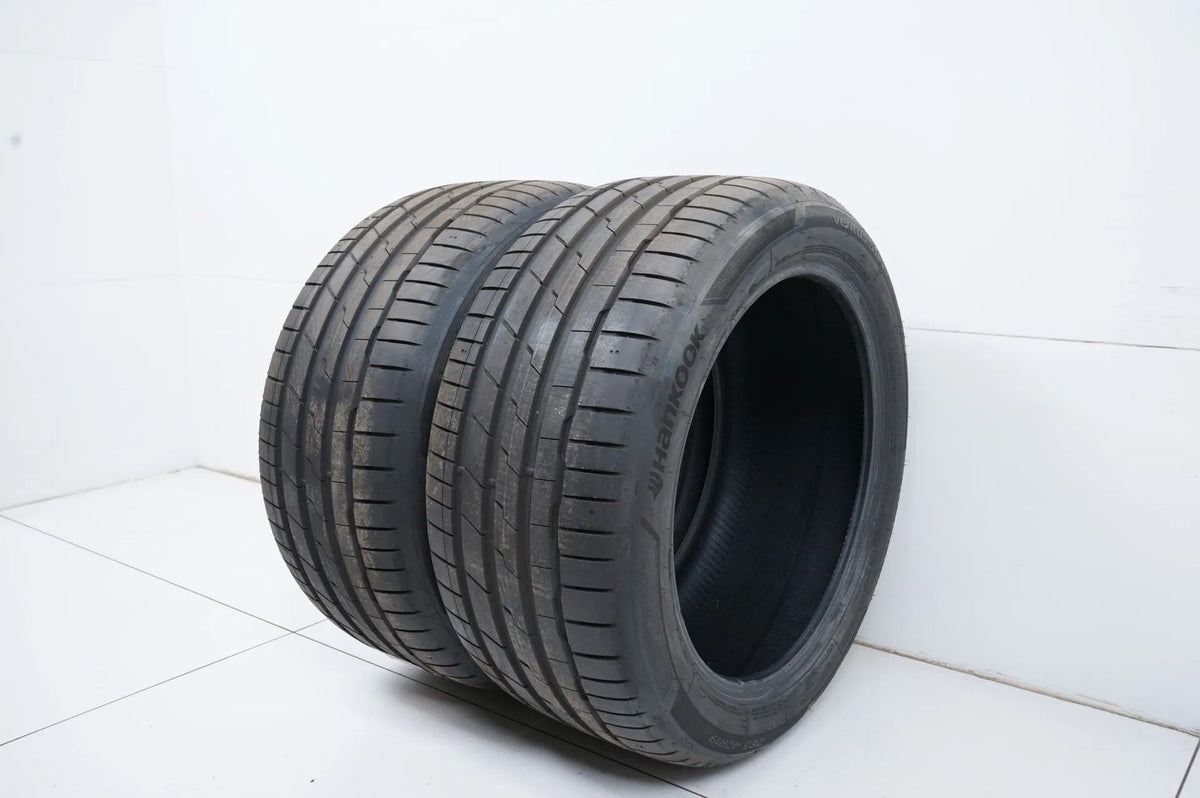 2x Sommerreifen Hankook 285 40 19 Zoll ca.7mm DOT23/20 MO Detailansicht 3