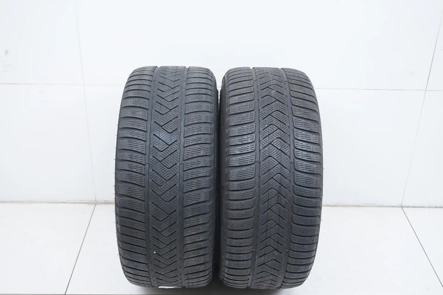 2x Winterreifen 275 40 18 Zoll Pirelli ca.4 mm DOT21/19 MO