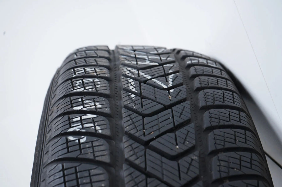 VW Tiguan Skoda Kodiaq Audi Q3 Winter tires Winter wheels 215 65 17 inch