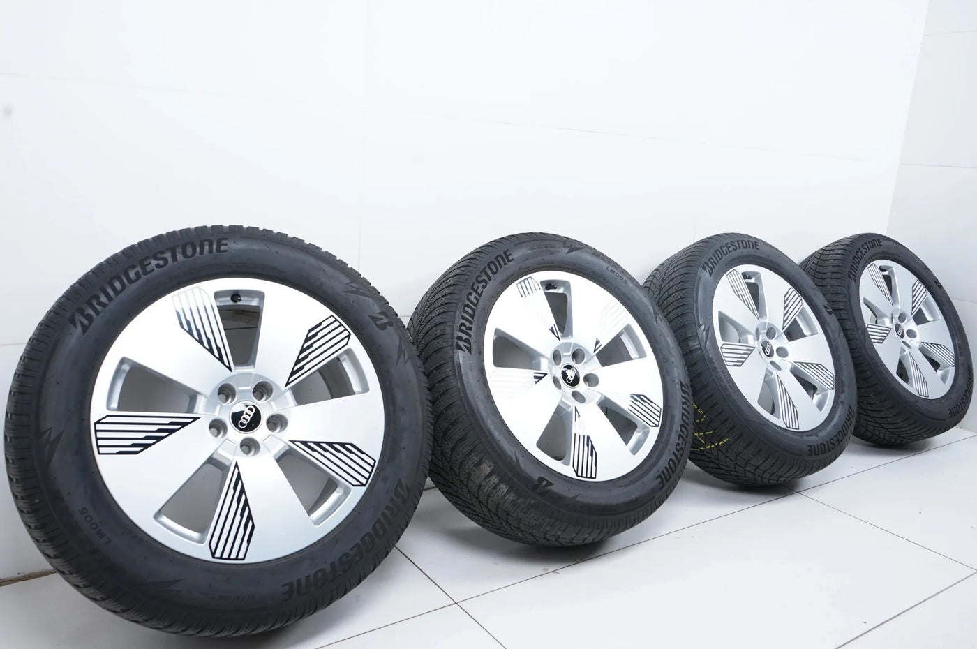 Audi E-Tron 4KE winter tires/wheels 255/55/19 inch