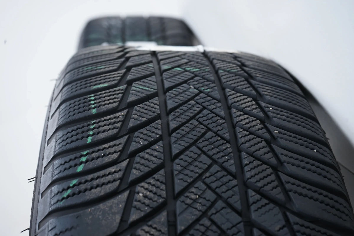 Mercedes GLA GLB H247 winter wheels winter tires 235 50 19 inch Detail view 11