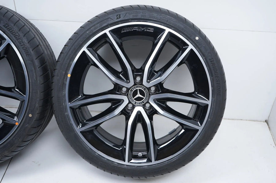 Mercedes CLA35 W118 C118 Winterräder mit neuen Winterreifen 245 35 19 Zoll