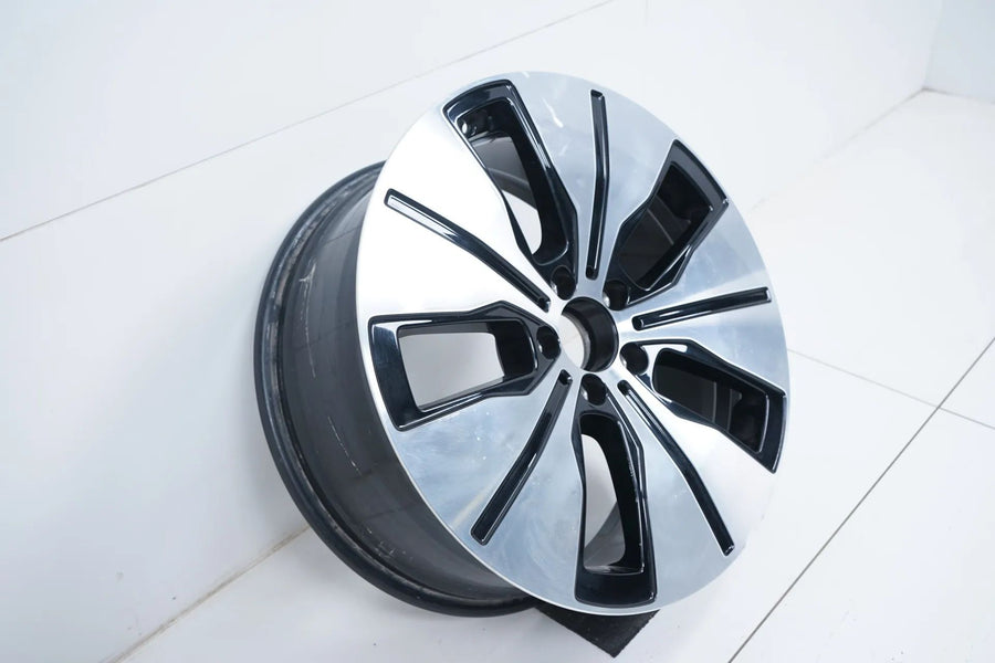 1 x Mercedes EQC N293 C293 litý disk 19 palců A2934010100 8J ET34