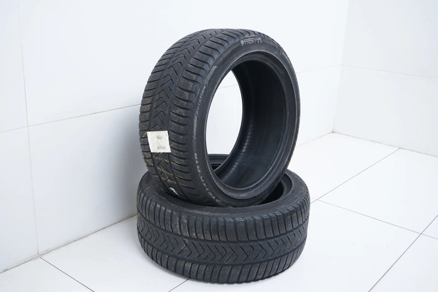 2x Winterreifen 275 40 18 Zoll Pirelli ca.4 mm DOT19 MO