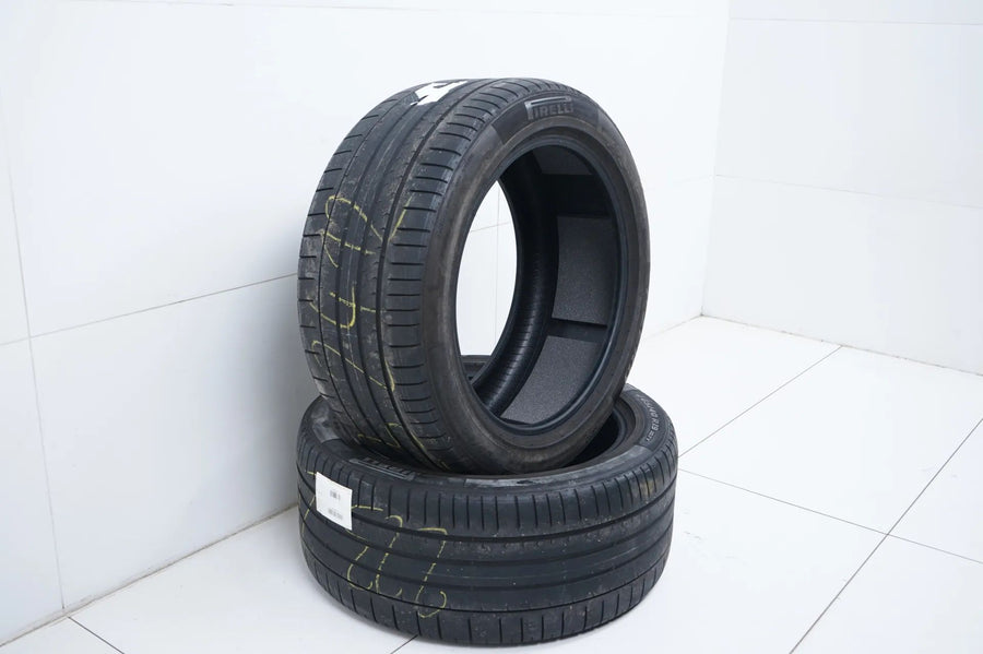 2x Summer tires 285 40 19 inch approx. 4mm Pirelli P Zero DOT21 MO