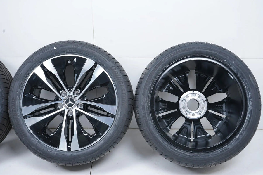 Pneus été neufs pour Mercedes Classe C W206, jantes été 18 pouces