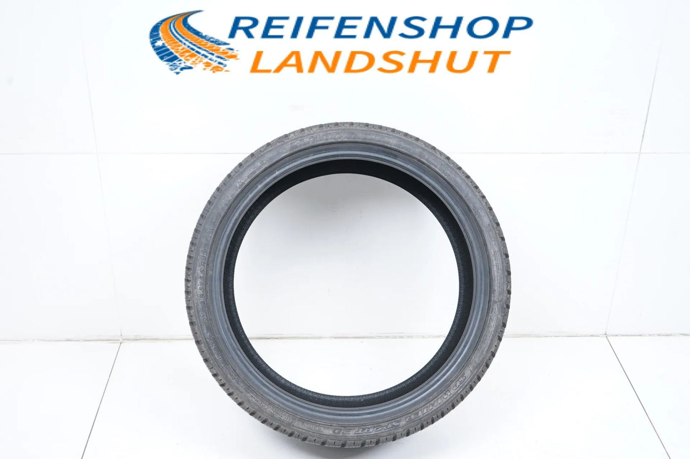 1 x Dunlop winter tire 235 35 19 inch DOT20 approx. 7mm tread depth