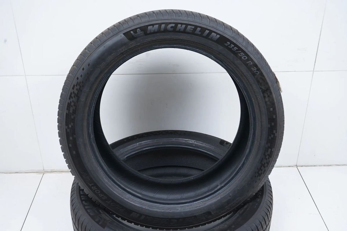 2 x summer tires 235 50 20 inch Michelin DOT22 approx. 6 mm tread depth Detailansicht 2