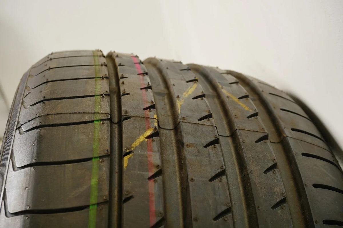 1x NEW Yokohama summer tire 255 40 18 inch DOT17 MO Detailansicht 5
