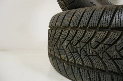 2x Like New Dunlop Winter Tires 255 55 19 inch approx. 7.5 mm DOT18 MO