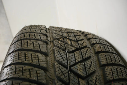 1x Neu Demo Winterreifen 255 45 20 Zoll Pirelli DOT19 Bmw*