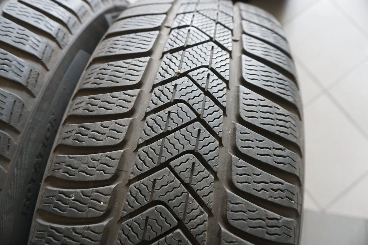 Jantes alliage d'origine BMW X1 F48 X2 F39 Roues hiver Pneus hiver 225 55 R17 7mm Vue détaillée 12
