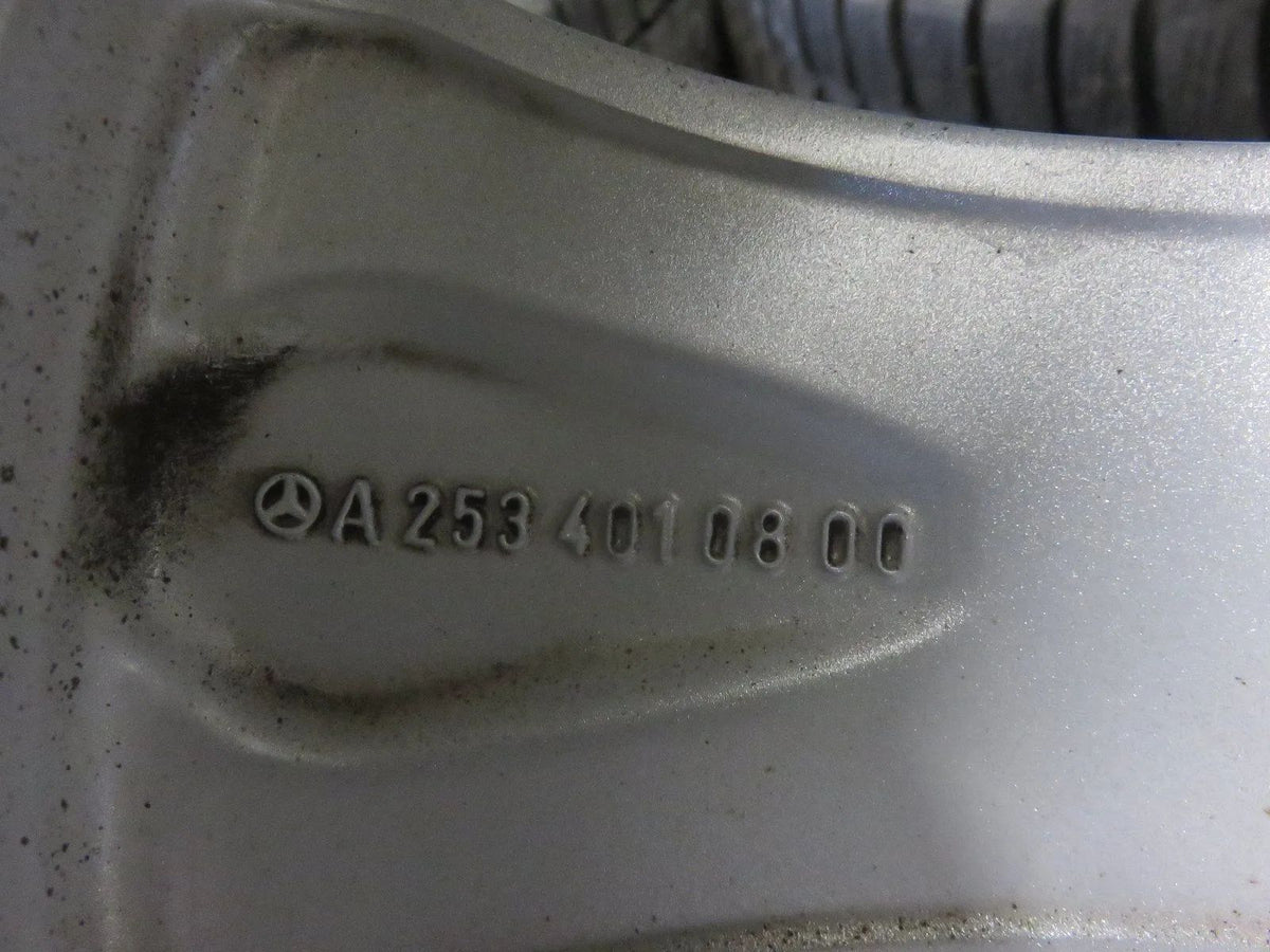 Original Mercedes GLC X253 C253 W253 18 Zoll Alufelgen Winterräder Winterreifen Detailansicht 8